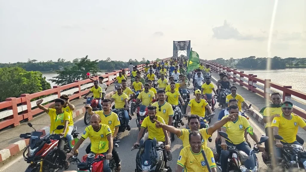 সুনামগঞ্জে ব্রাজিল–সমর্থকদের মোটরসাইকেল শোভাযাত্রা