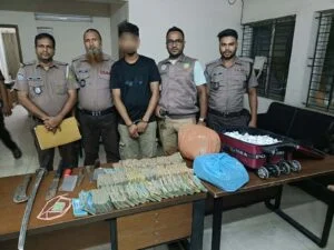 ইয়াবা, গাঁজা, মাদক বিক্রির নগদ টাকা ও দেশীয় অস্ত্রসহ একজনকে গ্রেফতার করেছে সবুজবাগ থানা পুলিশ