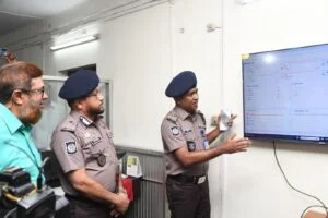 শেরেবাংলা নগর এলাকায় লেক রোডে Ai Camera দ্বারা ট্রাফিক মামলা দায়ের ও যানবাহন মনিটরিং কার্যক্রমের শুভ উদ্বোধন করলেন ডিএমপির কমিশনার