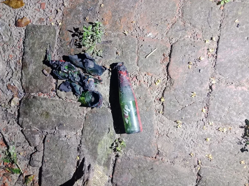 কাপাসিয়ায় গভীর রাতে যুবদল নেতার বাড়িতে পেট্রলবোমা হামলা, ‘বড় দুর্ঘটনা’ থেকে রক্ষা