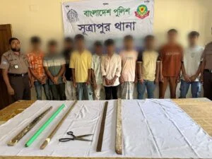 ইস্ট বেঙ্গল মার্কেটে মিতুল হত্যার ঘটনায় ১০ জন গ্রেফতার, হত্যায় ব্যবহৃত ধারালো কাঁচি উদ্ধার