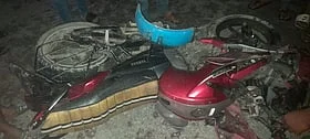 বাবার মোটরসাইকেলে চড়ে বাজার থেকে ফিরছিল কিশোর, ট্রাকের ধাক্কায় গেল প্রাণ